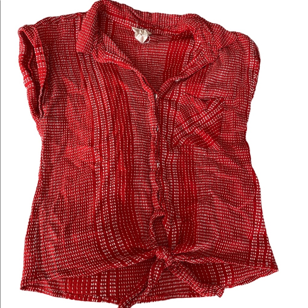 Red and white button up front tie shirt by Harper heritage size small